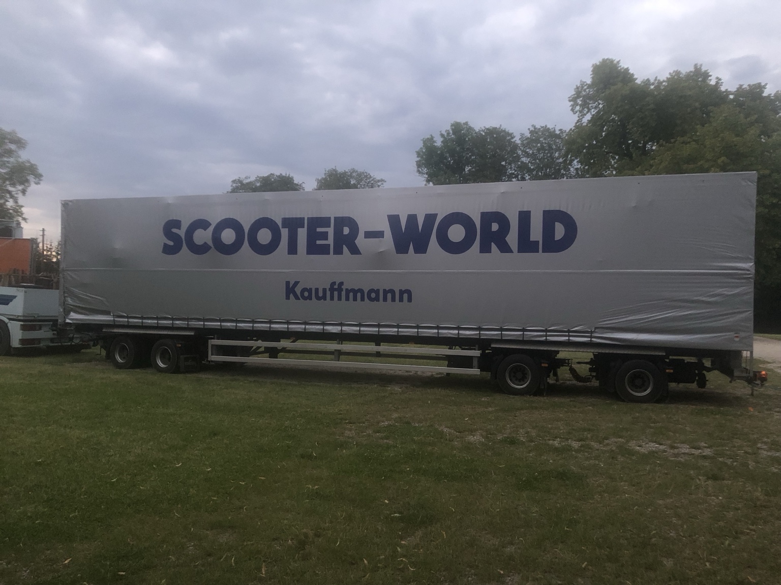 Mittelbau des Autoscooters